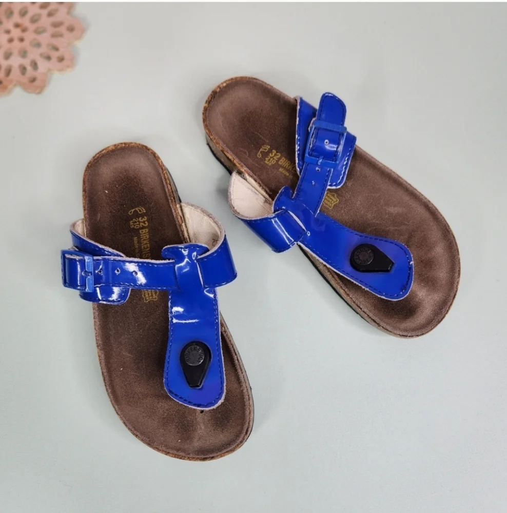 Birkenstock Patent Gizeh Sandals
